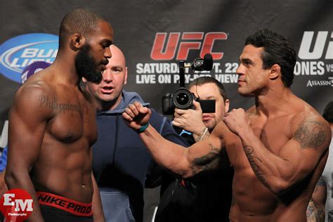 UFC 152 Weigh In Jon Jones Vs Vitor Belfort Ed Mulholland