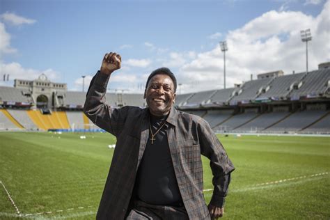 Pelé tem melhora progressiva da infecção respiratória diz boletim médico