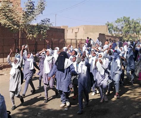 The Women of the Sudan Uprising Are Demanding to Be Heard | Vogue