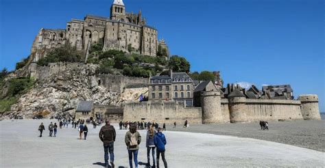 Mont-Saint-Michel, Private Walking Tour with Abbey Ticket, Normandy, France