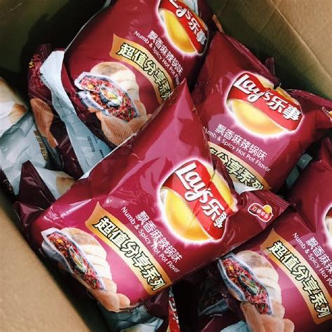 INSTOCKS Lays 乐事 Numb spicy hot pot flavor 飘香麻辣锅味 Mala Chips Food