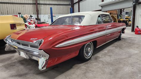 1961 Oldsmobile Starfire | Hagerty Insider