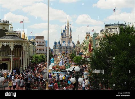 Main Street Leading To Cinderella Castle At Magic Kingdom Walt Disney