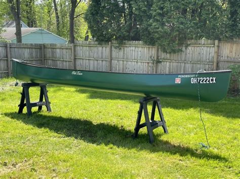 Old Town Penobscot 17 Royalex Canoe With Oars And Life Jackets In Good