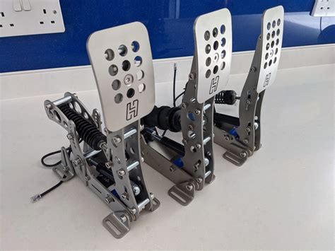 The Best Sim Racing Pedals Buyers Guide