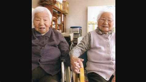 Sisters From Japan Become Worlds Oldest Identical Twins At 107 See