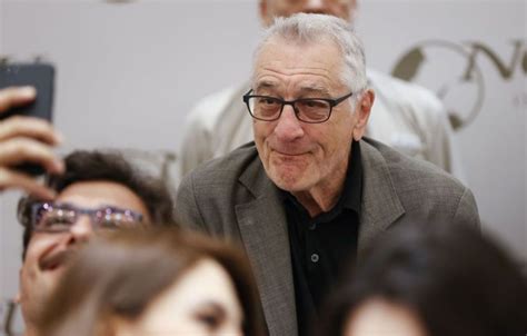 PRO TV Cum o cheamă pe fiica nou născută a lui Robert de Niro Este