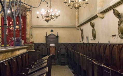 The Altneuschul, Prague: Medieval Jewish Synagogue Architecture