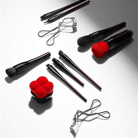 Discover the Artistry of SHISEIDO Brushes