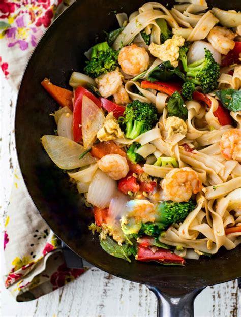 Thai Drunken Noodles Recipe With Shrimp Linger