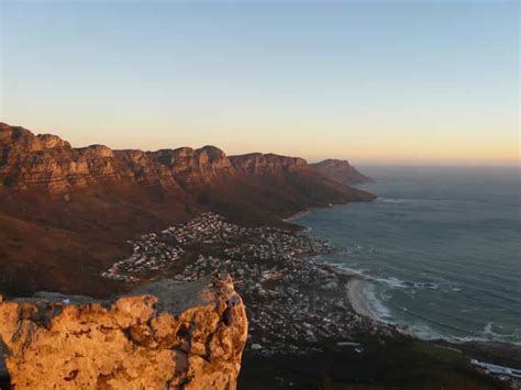 Cape Town: Lion's Head Sunrise Hike | GetYourGuide