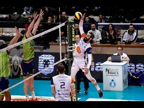 Pallavolo SuperLega Siena Latina 2 3 Highlights YouTube