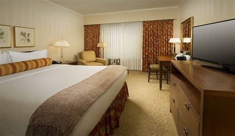 Best Hotels Near the Seattle Cruise Port | EatSleepCruise.com