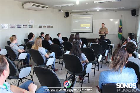 Vereadores Mirins visitam o 14º Batalhão 14º Batalhão