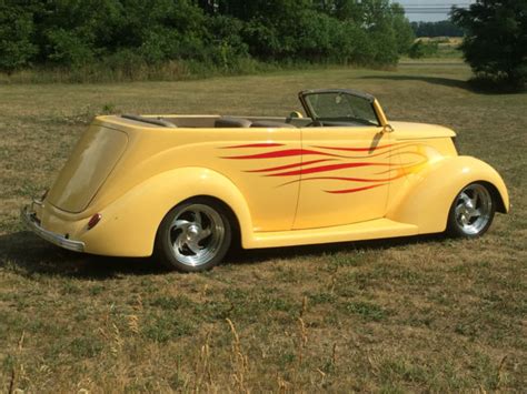 1937 Ford Phaeton Street Rodder Magazine Road Tour Car Classic Ford