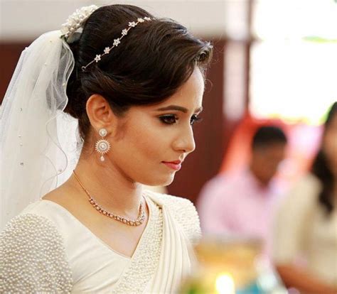 Christian Bridal Hairstyles For Saree Kenjutaku