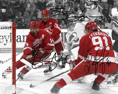 Steve Yzerman Brendan Shanahan Sergei Fedorov Detroit Red Wings Signed