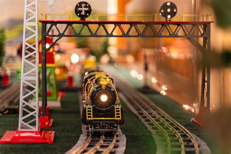 "Twelve Days of Christmas" Toy Train Display - Winterthur Museum ...