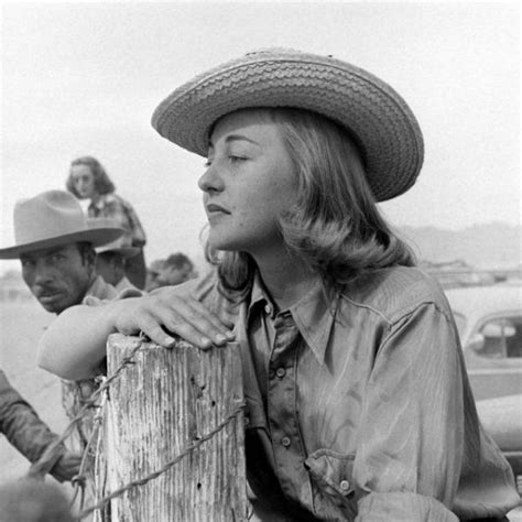 34 Fascinating Vintage Photographs Of American Cowgirls From The 1940s