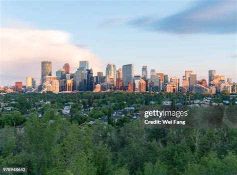 360 Calgary Skyline Sunset Stock Photos, High-Res Pictures, and Images ...