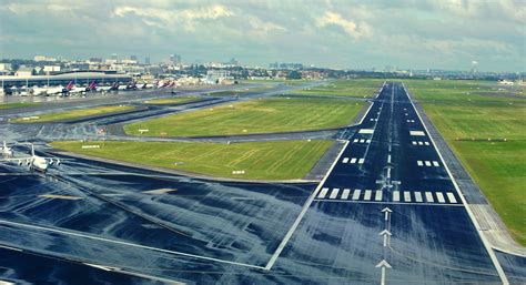 airplane   longest runways