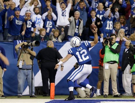 Colts Hold Off Broncos 39 33 Andrew Luck Gets Win In Peyton Mannings