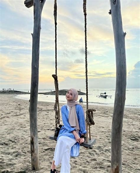 Pin Oleh Angelia Fitriyani Di Hijab And Style Di 2024 Pakaian Pantai