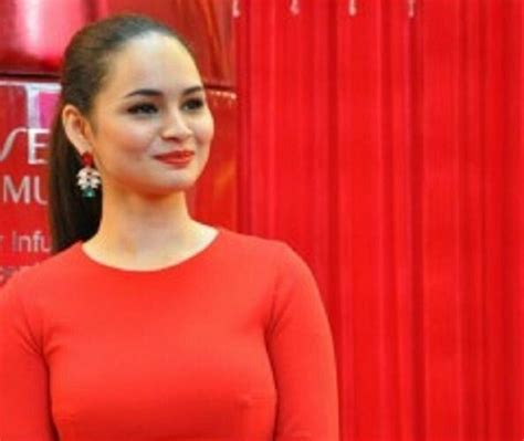 Gambar Seksi Izara Aishah Neil Marshall