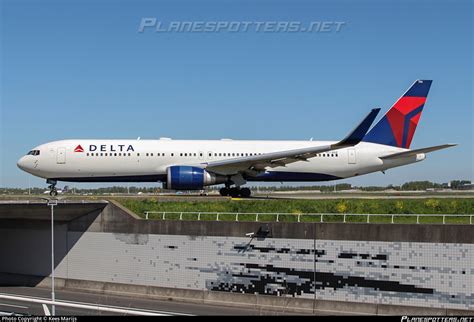 N174DZ Delta Air Lines Boeing 767 332ER WL Photo By Kees Marijs ID