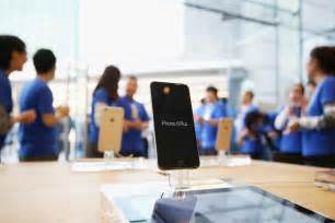 Apple's iPhone Sales in China Expected to Surpass US | TIME