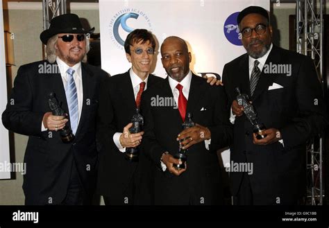 Barry Gibb Right Robin Gibb Bee Gees Academy Fellowship Awards Fotos