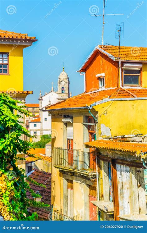 Fachadas Coloridas De Casas Em Lisboa Portugal Foto De Stock Imagem