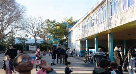 VIDÉO Aux Micocouliers à Marseille une fête pour oublier les