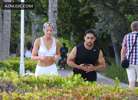 Wilmer Valderrama And Amanda Pacheco Enjoy A Romantic Jog On Miami