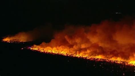 Massive Forest Fire In New Jersey Lights Up Night Sky The Australian