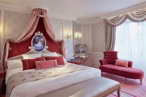 Disneyland Paris Unveils The Reimagined Disneyland Hotel The Ultimate