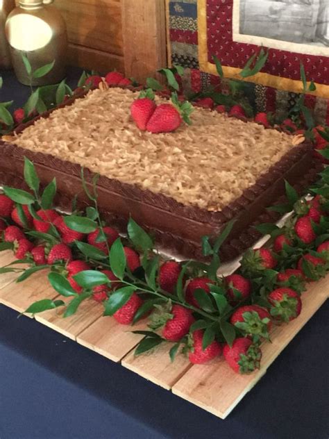 German Chocolate Groom S Cake With Strawberries Chocolateweddingcake