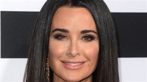 Kyle Richards Explains Why She Didn T Defend Her Sister Kathy Hilton But Rhobh Fans Still Don T