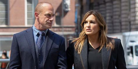 Law And Order Svu Stabler And Benson Romance Is Possible Says Hargitay