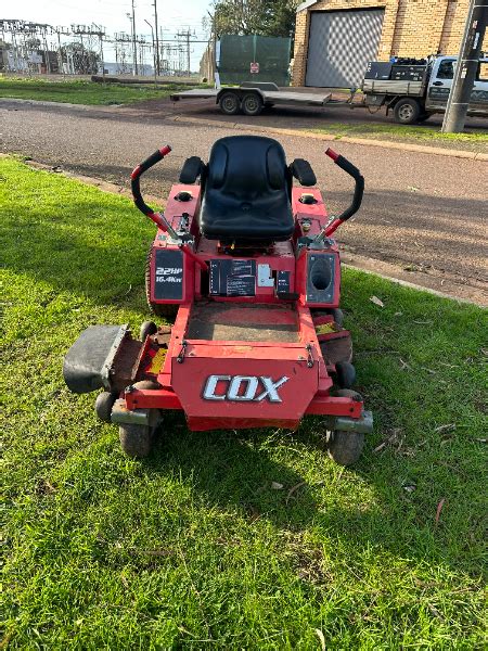 Lot 87 2013 Cox Cruiser 22hp Zero Turn Ride On Lawn Mower AuctionsPlus