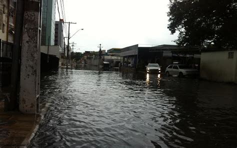 Veja Imagens Dos Alagamentos Provocados Pela Chuva Em Maceió Fotos Em