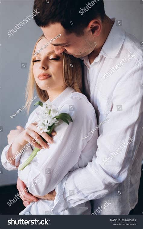 Couple Love Hug Kiss Each Other Stock Photo 2147895529 | Shutterstock