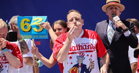 Nathan's Hot Dog Eating Contest 2023: Men, Women's All-Time Results and ...