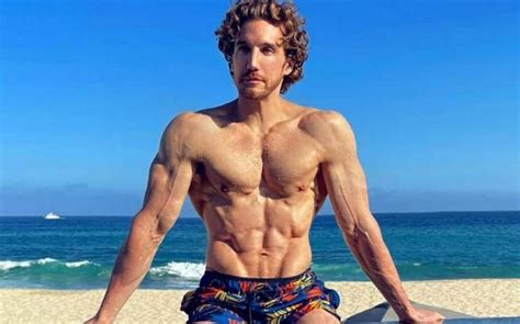 Eugenio Siller Din Regina Inimilor Si Aurora E Sarbatoritul Zilei