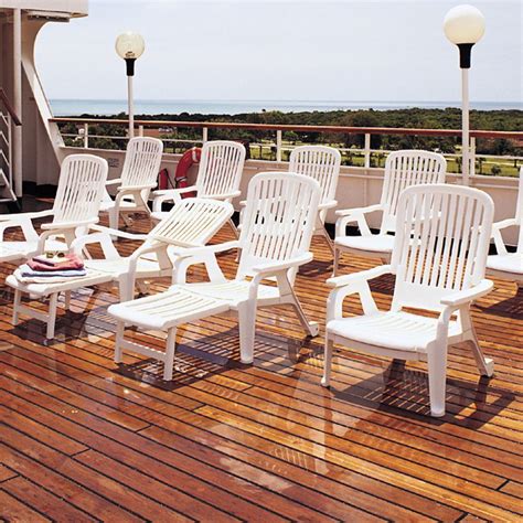 Grosfillex Bahia Extra Wide Stacking Deck Chairs White The