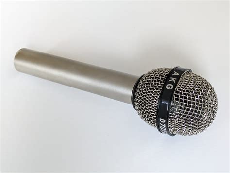 AKG D 707 Reverb