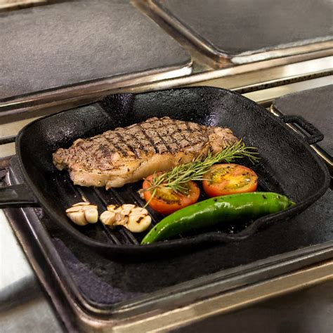 The Best Indoor Grill Pans in 2021 - Backyard Boss