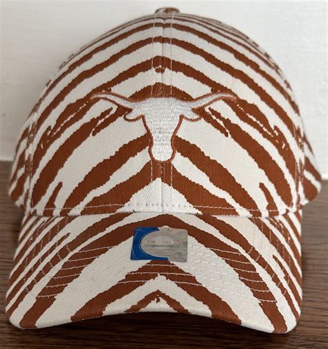 Nwot Vintage Zubaz Texas Longhorns Tiger Stripe Hat Cap Stretch Flex