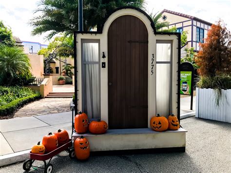Scare zone photo update for Universal Orlando's Halloween Horror Nights