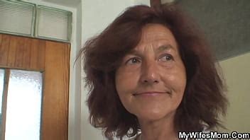 Chica Pilla A La Vieja Mami Montando La Carne De Su Marido XVIDEOS